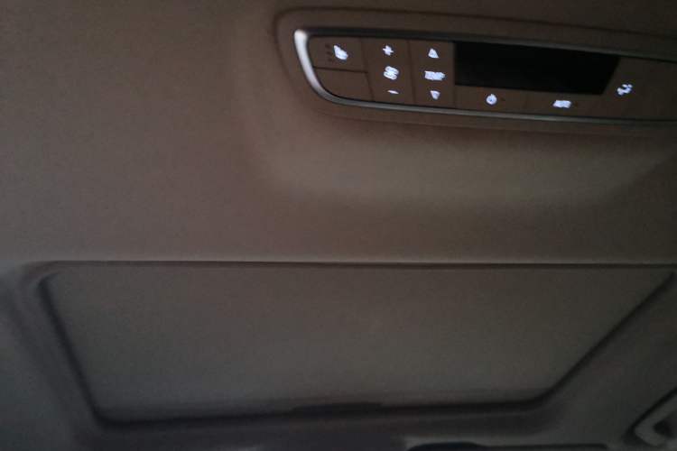 Used Buick GL8 2021 ES Land Cruiser 653T Luxury Edition
