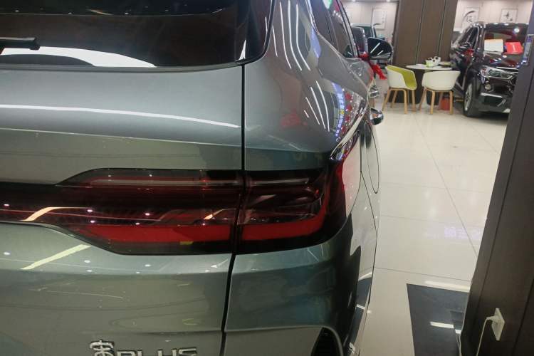 Used BYD Song PLUS New Energy 2025 EV Smart Drive Edition 605km Flagship Model
