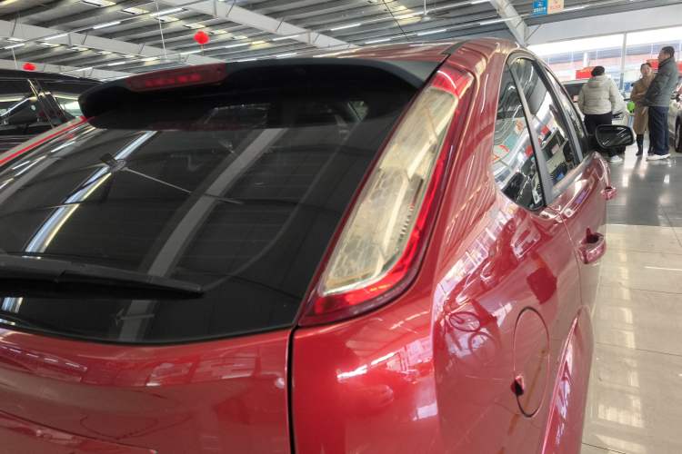 Used Ford Focus 2013 Hatchback Classic 1.8L Automatic Base Model
