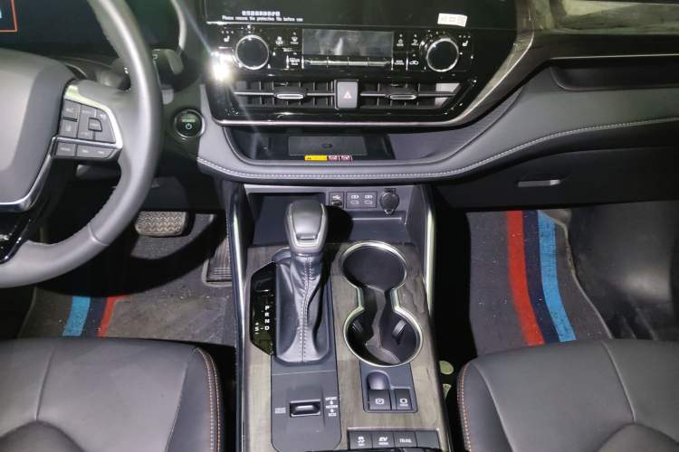 Used Toyota Crown Kluger 2024 2.5L HEV Four-Wheel Drive Premium Edition