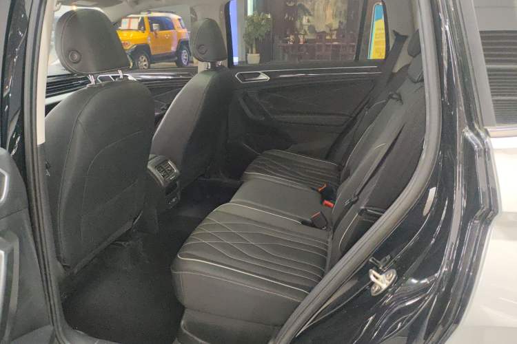 Used Volkswagen Tiguan L 2023 330TSI Automatic Two-Wheel Drive Smart Edition