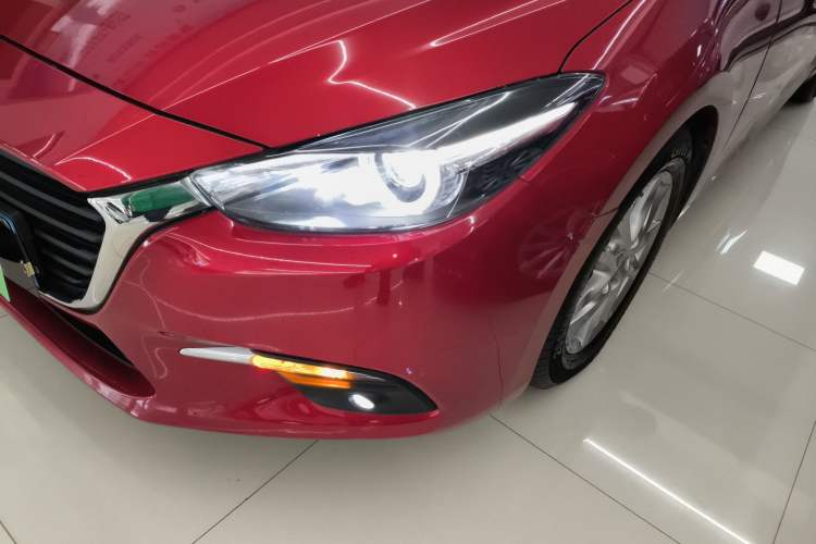 Used Mazda Mazda 3 Axela 2017 Hatchback 1.5L Automatic Luxury Model Emission Standard China V