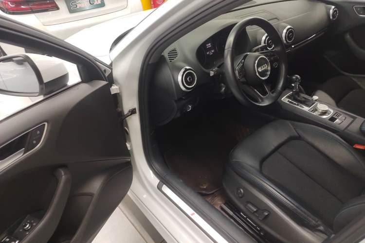 Used Audi A3 2020 Limousine 35 TFSI Fashion Edition China VI Emission Standard
