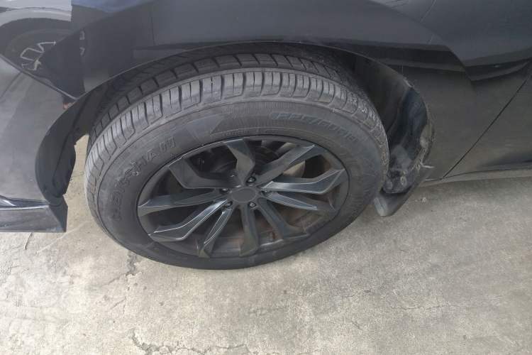 Used Wey VV5 2019 1.5T Two-Wheel Drive Color Pioneer
