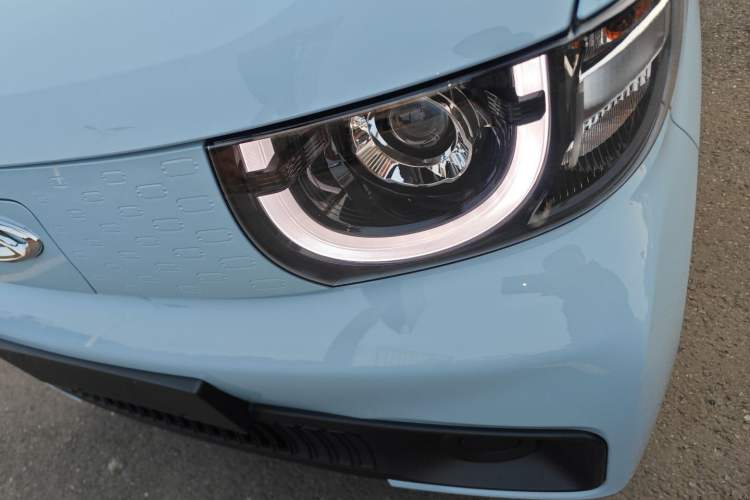 Used Chery QQ Ice Cream 2022 170km Sundae Phosphate Lithium-Ion
