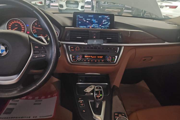 Used BMW 3 Series 2015 320Li Luxury Design Package Premium Edition