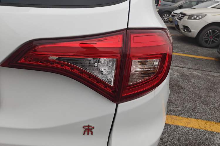 Used BYD Song 2016 GaiShi Edition 1.5TID Automatic Elite Model
