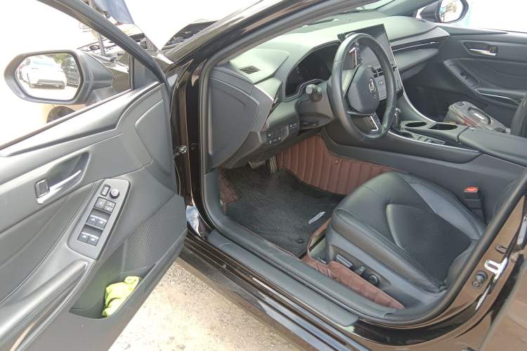 Used Toyota Avalon 2022 Dual-Engine 2.5L Luxury Edition