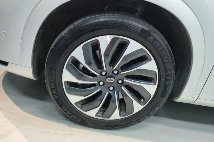 Used Hima AITO M7 2024 1.5T Rear-Drive Plus Version 5 Seats
