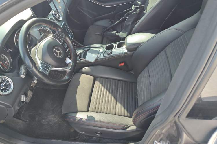 Used Mercedes-Benz CLA 2018 CLA 220 4MATIC
