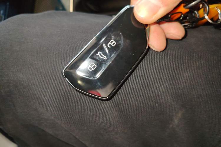 Used Volkswagen Tiguan L 2024 Outstanding Model 330TSI Automatic Two-Wheel Drive R-Line Dragon Glory Edition