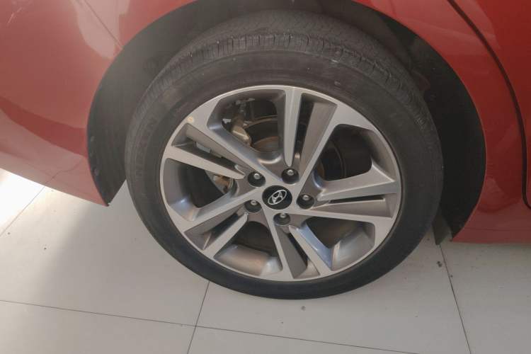 Used Hyundai Elantra 2016 1.6L Automatic ZhiXuan – Elite Version