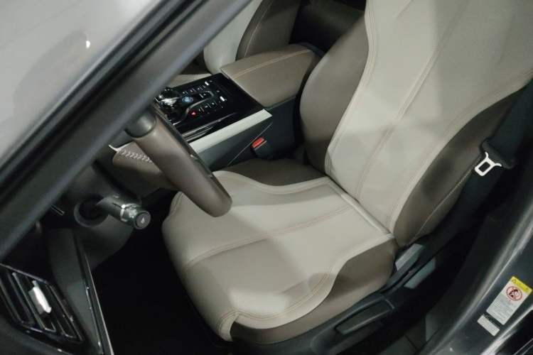 Used BYD Qin PLUS 2023 Champion Edition DM-i 55KM Leading Model
