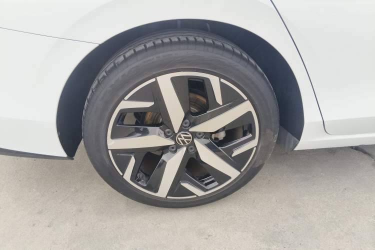 Used Volkswagen Lamando 2024 Lavida L 280TSI DSG Cool & Spicy Edition