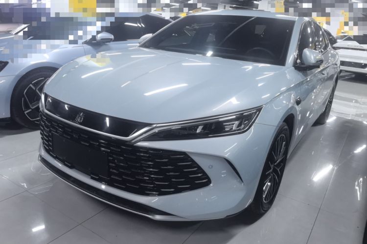 Used BYD Qin L 2025 DM-i Smart Drive 120KM Excellence Model
