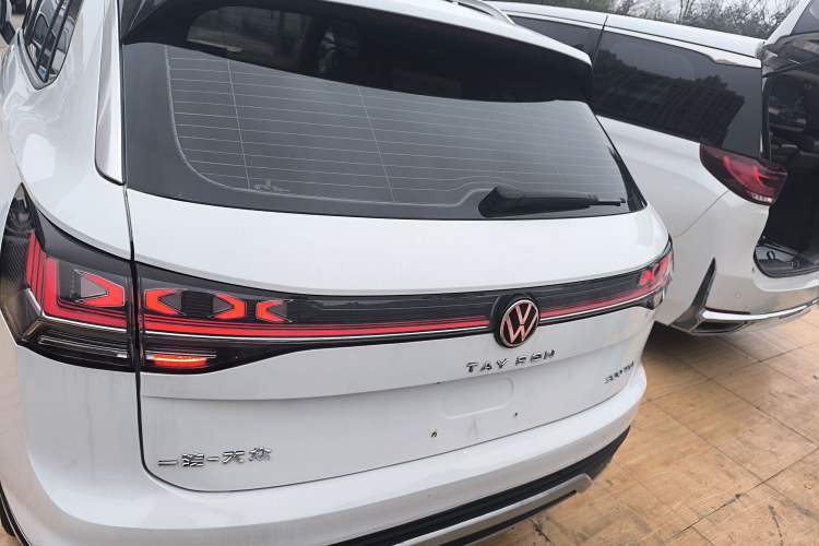 Used Volkswagen Tayron 2023 300TSI Two-Wheel-Drive Luxury Plus Advanced Edition