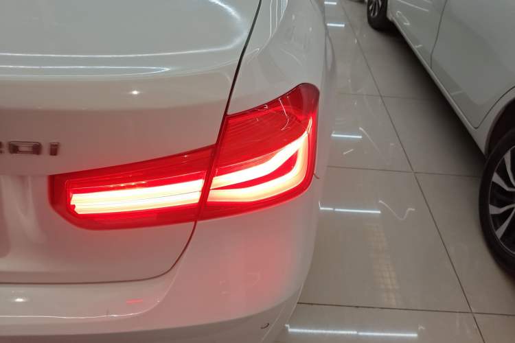 Used BMW 3 Series 2018 320i M Sport Package
