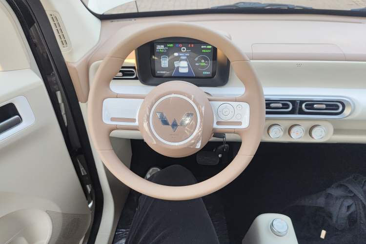 Used Wuling Hongguang MINIEV 2024 3rd Generation 215km Youth Edition