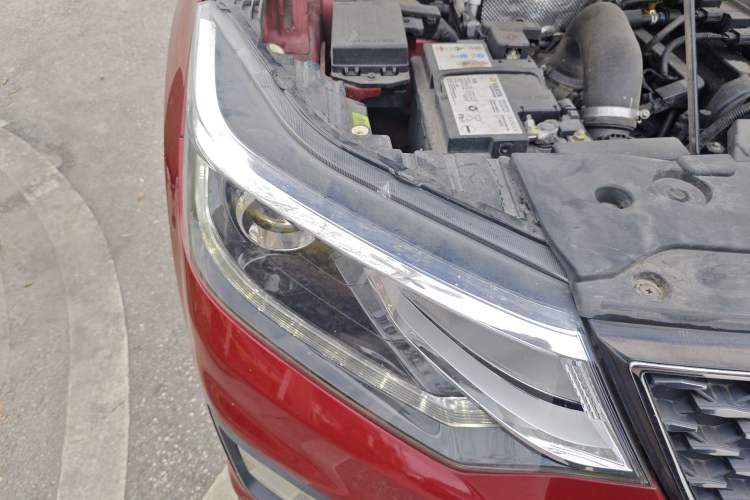 Used Oshan CX70 2017 Facelifted CX70T 1.5T Manual High-Performance Edition
