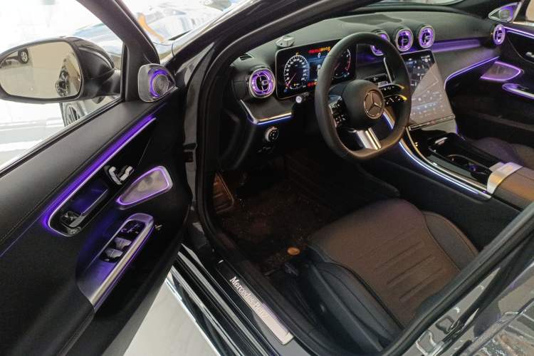 Used Mercedes-Benz C-Class 2023 Second Facelift C 260 L Sport Edition
