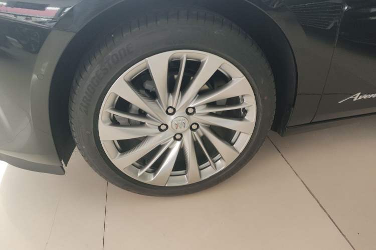 Used Buick LaCrosse 2026 Model Platinum Aivia Edition
