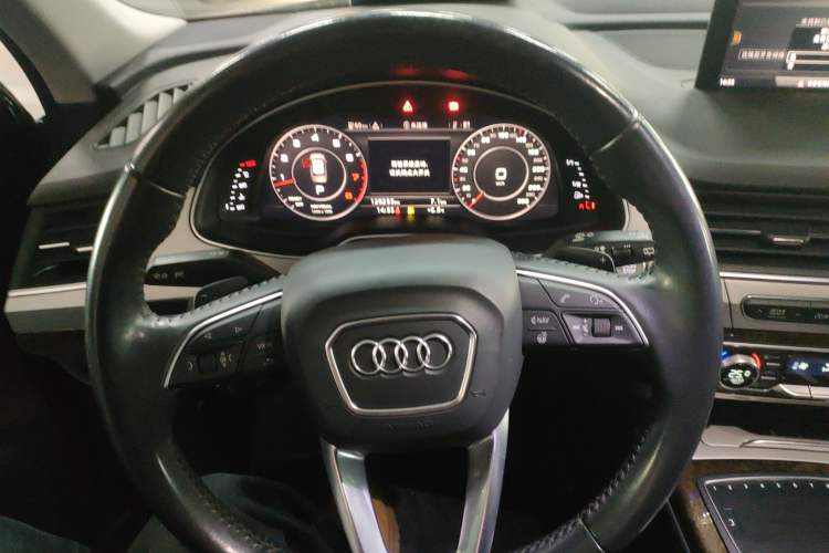 Used Audi Q7 2018 45 TFSI Technology Edition
