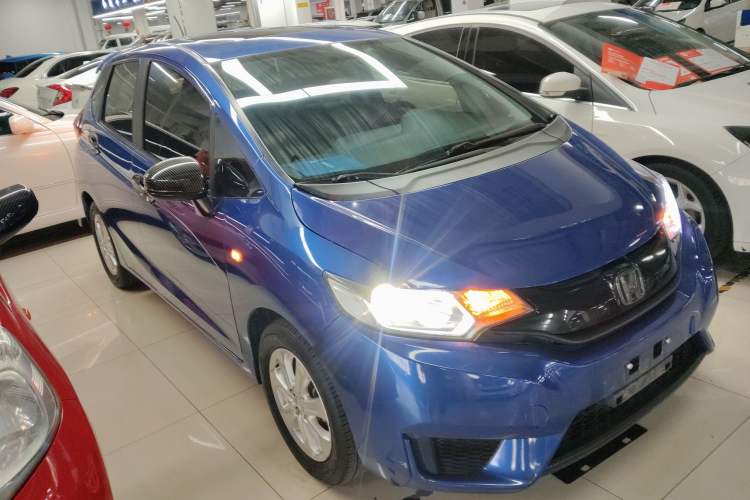 Used Honda Fit 2016 1.5L LXS CVT Comfort Sunroof Version
