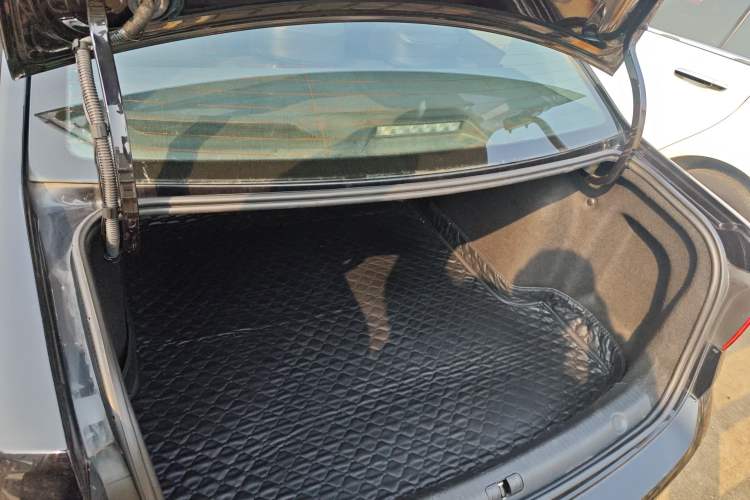 Used Volkswagen Lavida 2017 1.6L Automatic Fashion Edition
