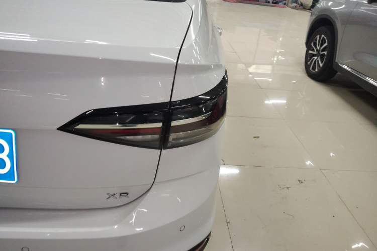 Used Volkswagen Lavida 2023 New Sharp 1.5L Automatic Excellent New Edition