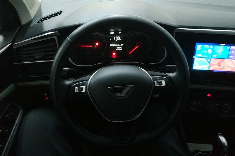 Used Jetta VS5 2023 280TSI Automatic Trend Edition
