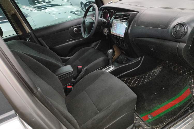 Used Nissan Livina 2013 1.6XE CVT Comfort Edition
