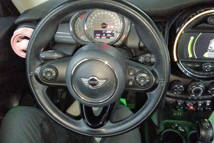 Used  MINI 2016 1.5T COOPER
