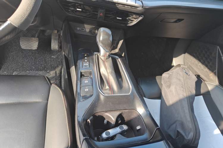 Used MG 5 2022 180 DVVT CVT Youth Style Edition