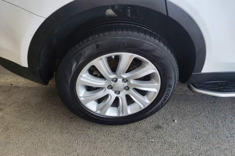 Used Land Rover Discovery Sport 2018 240 PS SE Version
