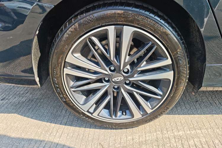 Used Chery Arrizo 8 2023 High-Performance Edition 2.0T DCT Powerfully Equipped