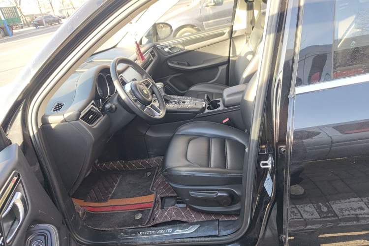 Used Zotye SR9 2017 2.0T Automatic Ultimate Light Edition