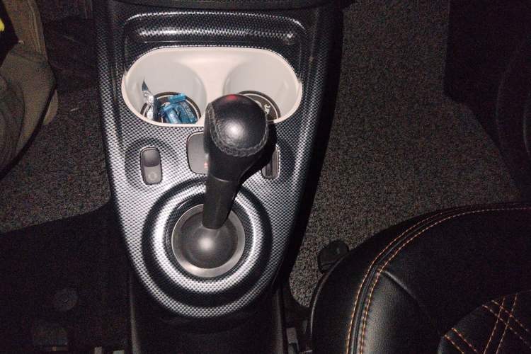 Used  fortwo 2015 1.0L 52 kW Hardtop Passion Edition
