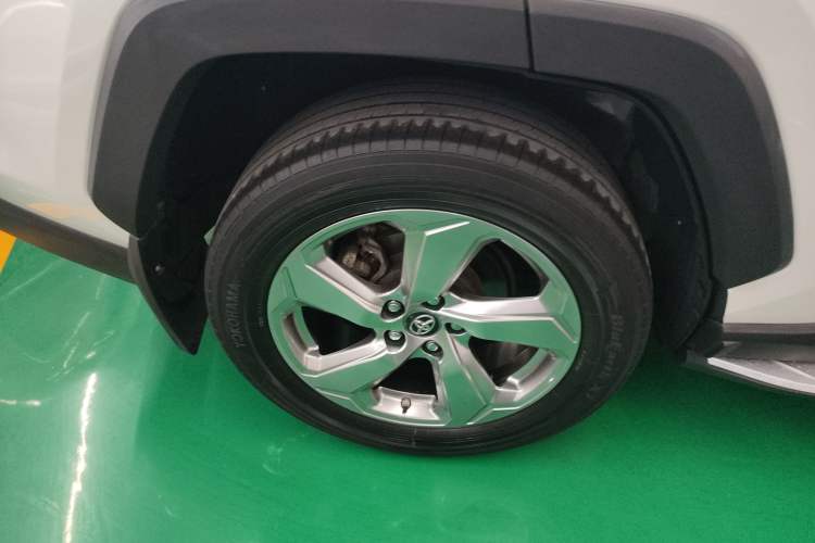 Used Toyota RAV4 2020 2.0L CVT 4x4 Trend Edition
