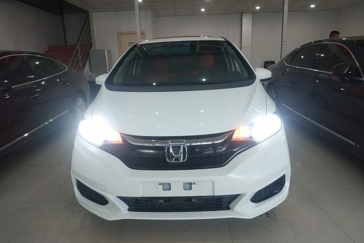 Used Honda Fit 2018 1.5L CVT Comfort Sunroof Version
