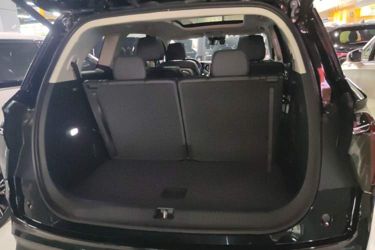 Used Hongqi HS7 PHEV 2024 2.0T PHEV Four-Wheel Drive Flagship Edition 6 Seats
