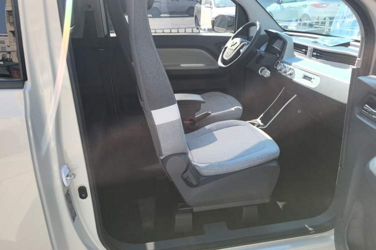 Used Wuling Hongguang MINIEV 2022 Macaron Fashion Model Lithium Iron Phosphate