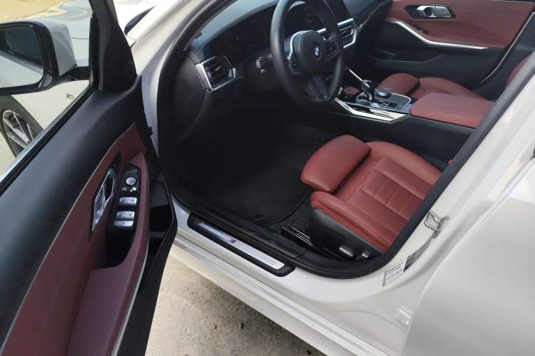 Used BMW 3 Series 2021 Second Facelift 320Li M Sport Package