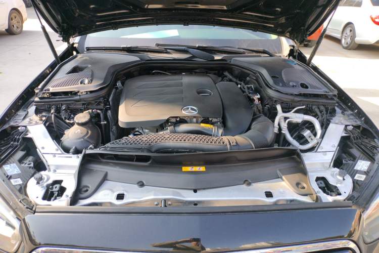 Used Mercedes-Benz E-Class 2023 Facelift E 260 L
