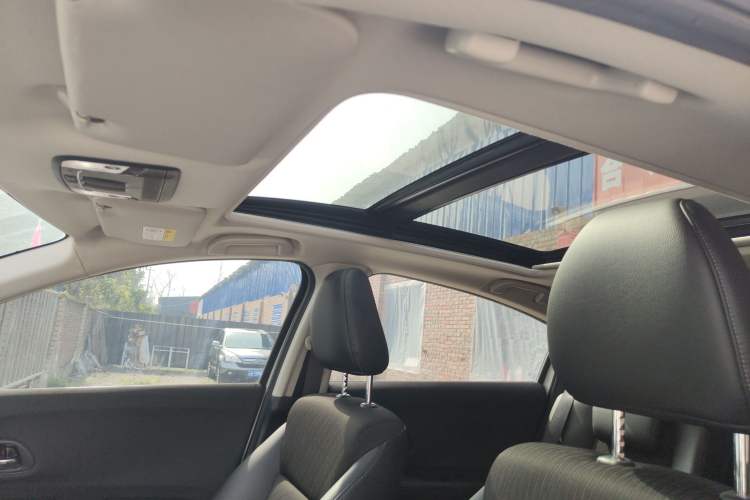 Used Honda Vezel 2019 1.5L CVT Pioneer Edition China VI