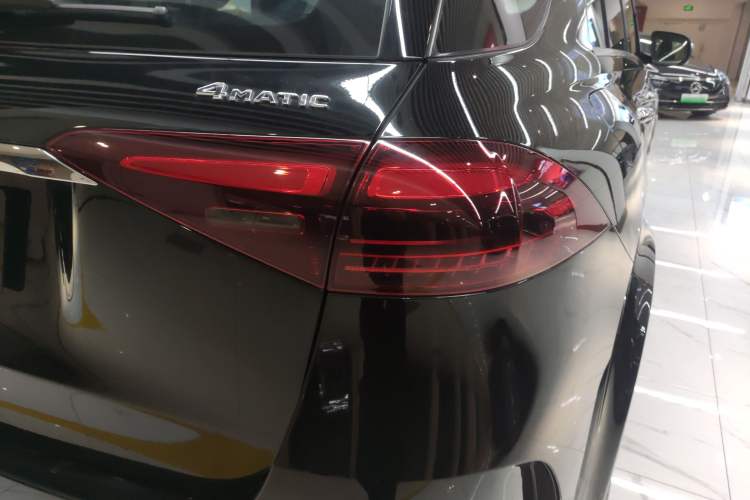 Used Mercedes-Benz GLE 2024 GLE 450 4MATIC Luxury Model
