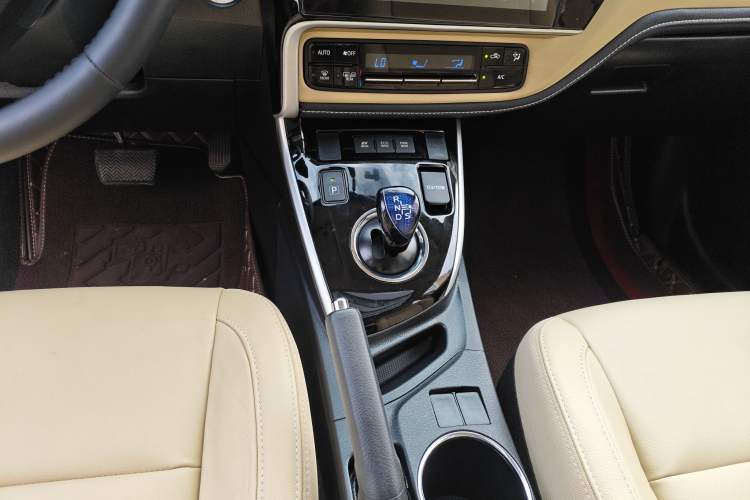 Used Toyota Corolla 2017 Revised Dual-Engine 1.8L E-CVT Elite Edition