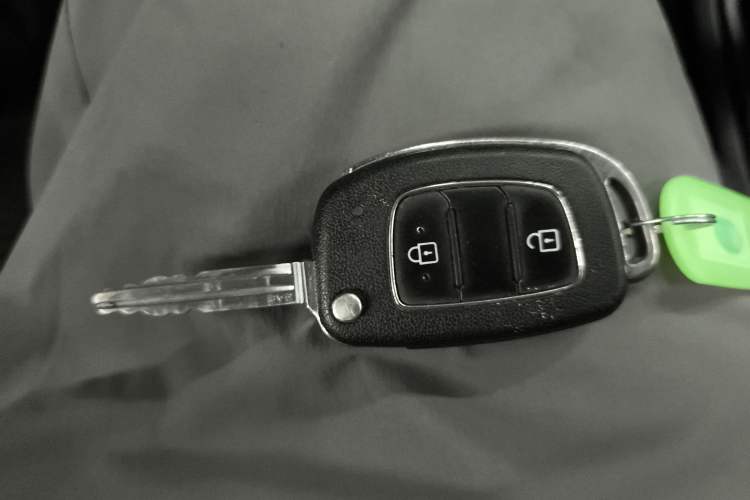 Used Hyundai Verna 2017 1.4L Manual Refreshed Version China V Standard
