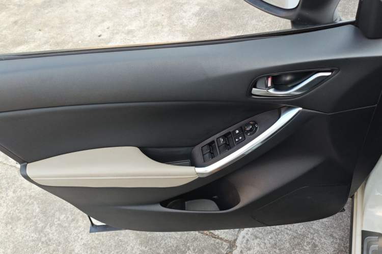 Used Mazda CX-5 2013 2.0L Automatic Two-Wheel Drive Comfort Version
