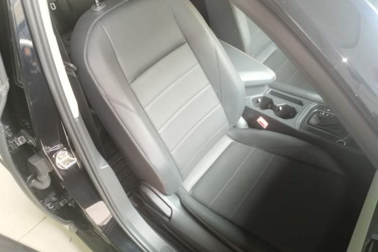 Used Volkswagen Lavida 2019 1.5L Automatic Comfort Edition China VI Standard