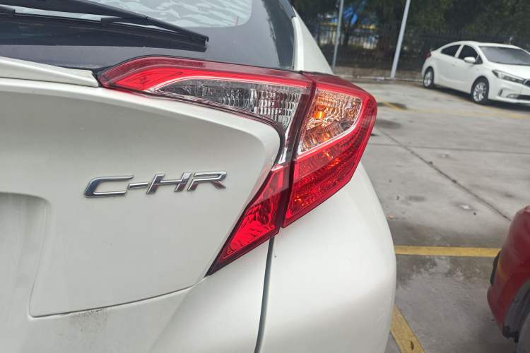 Used Toyota C-HR 2020 2.0L Leading Edition
